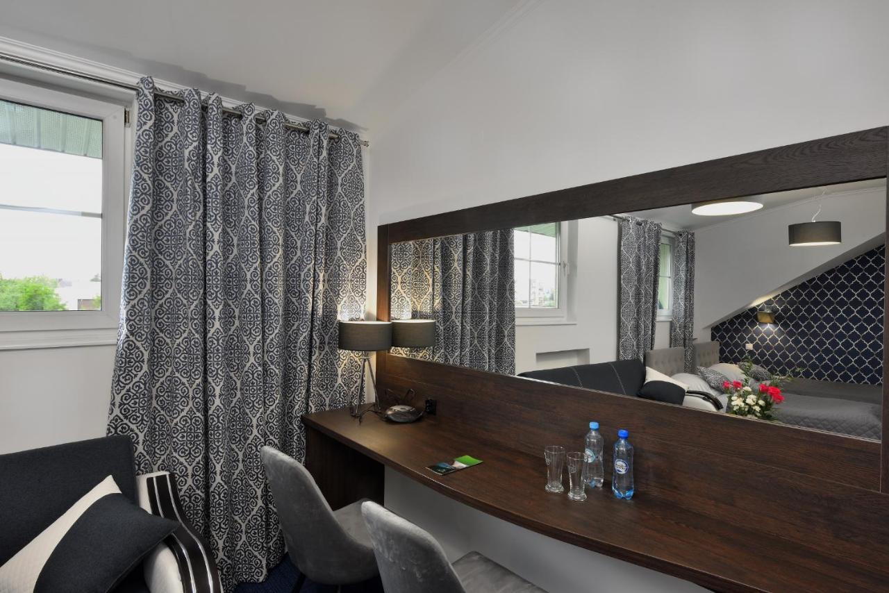 Hotel Agat Piotrków Trybunalski Exteriör bild
