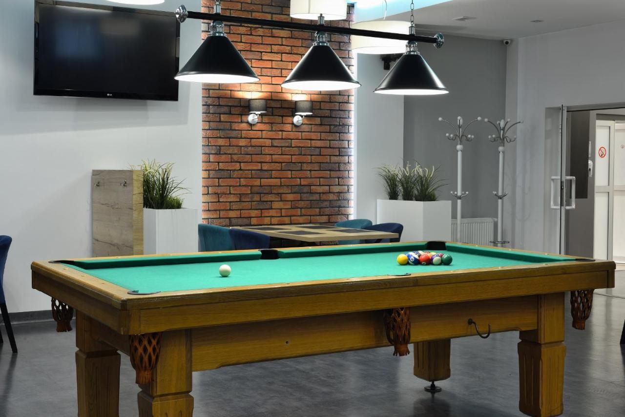 Hotel Agat Piotrków Trybunalski Exteriör bild