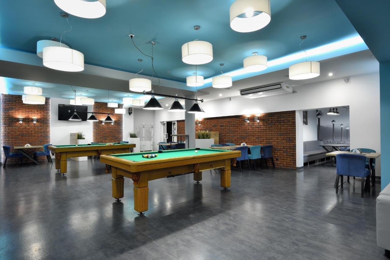 Hotel Agat Piotrków Trybunalski Exteriör bild