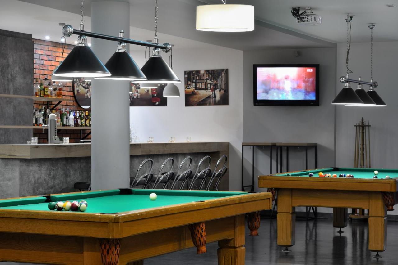 Hotel Agat Piotrków Trybunalski Exteriör bild
